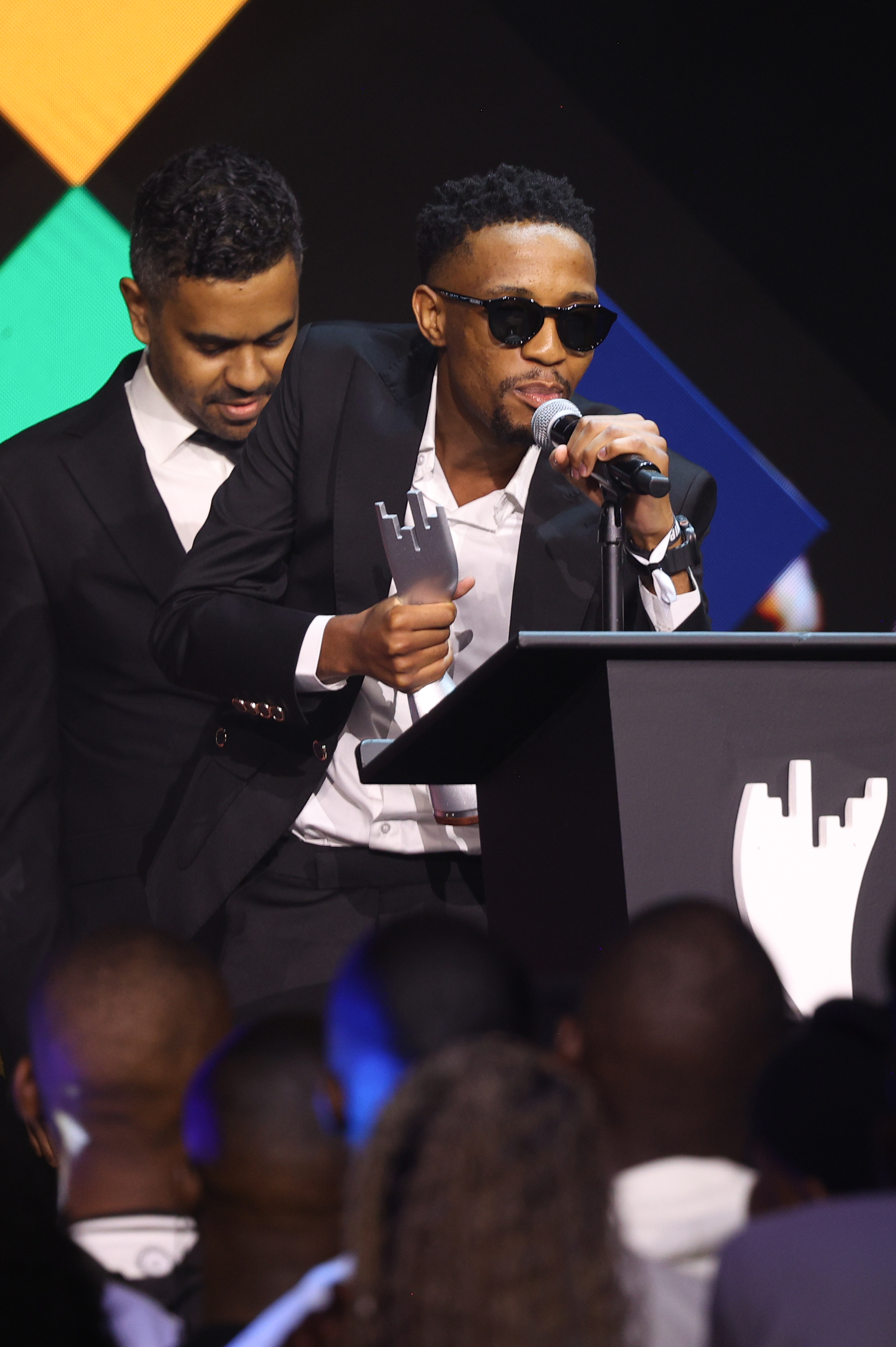 LIGHT-LOUNGE-STUDIO-560